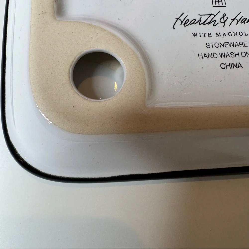 Hearth & Hand Black and White Soap Dish